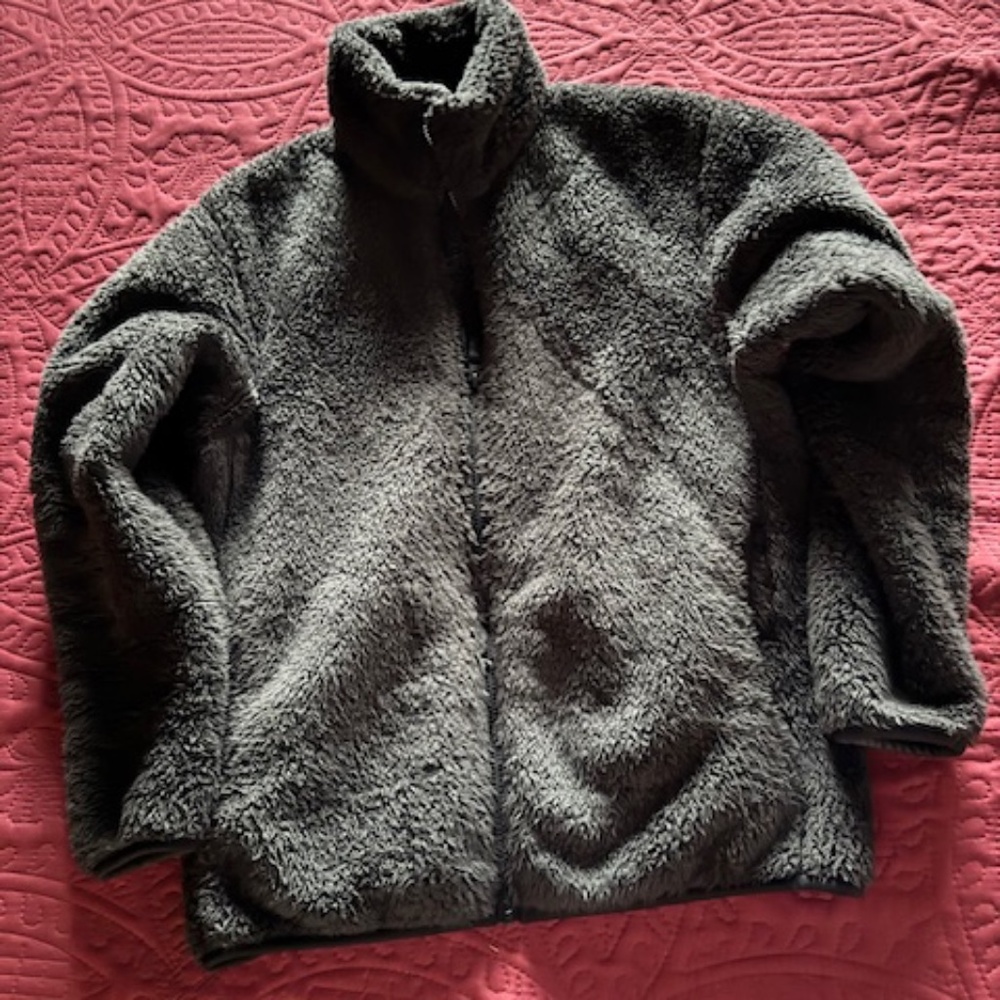 Black fleece zip up jacket, size S, with two front pockets
